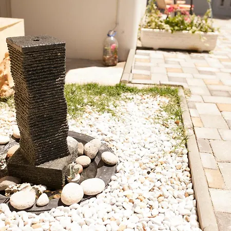 Maruna Self Check-in アパート ザダル