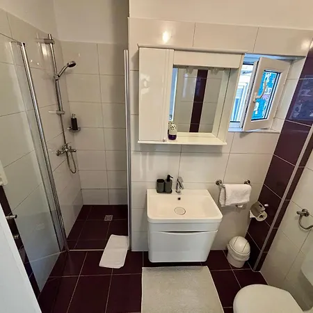 Maruna Apartment *