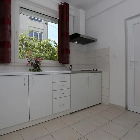 Maruna Self Check-in アパート