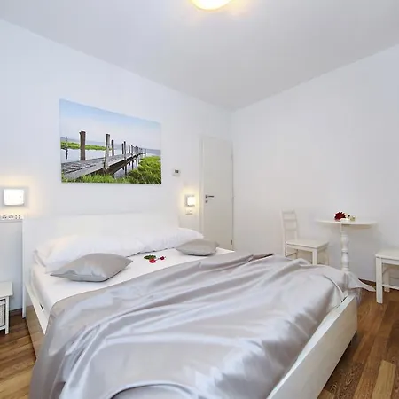 Maruna Self Check-in * ザダル