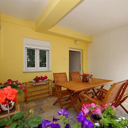 Maruna Self Check-in アパート ザダル