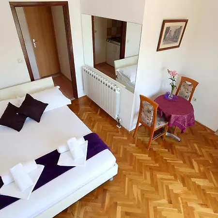 Maruna Self Check-in * 자다르