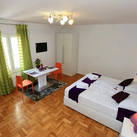 Maruna Self Check-in Apartamento Zadar