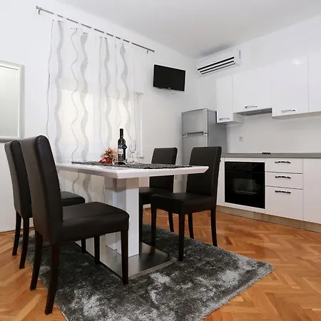Maruna Self Check-in Apartamento Zadar