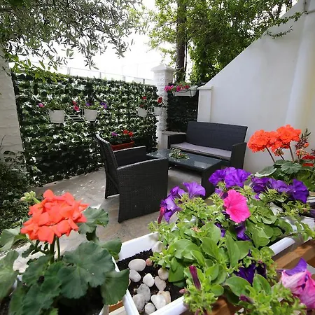 Apartment Maruna *